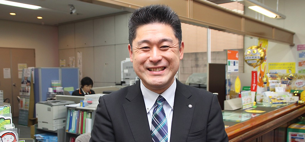 新旧の魅力がバランスよく融合　兼六園郵便局（金沢市）浅間　智幸さん